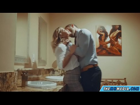 ❤️ Döşlü sarışın sizi ictimai tualetdə aldatdıqda Sərt porno az.high-pass.ru ️❤